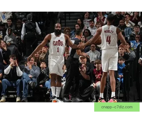 哈登升至历史第三骑士三杀篮网